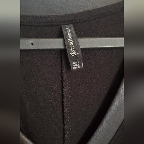 Stradivarius Black V-neck Dress Size Small - Picture 2 of 4